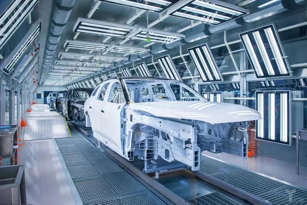 案例 智能工厂 AMR 物流配送 图片